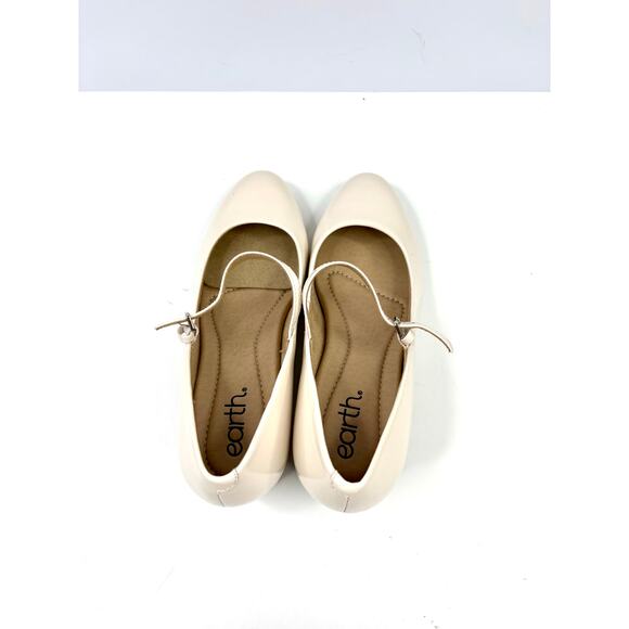 Earth Women's Rumer Mary Jane Block Heel Pumps Size 6.5M Ivory NWT and BOX - Picture 3 of 6